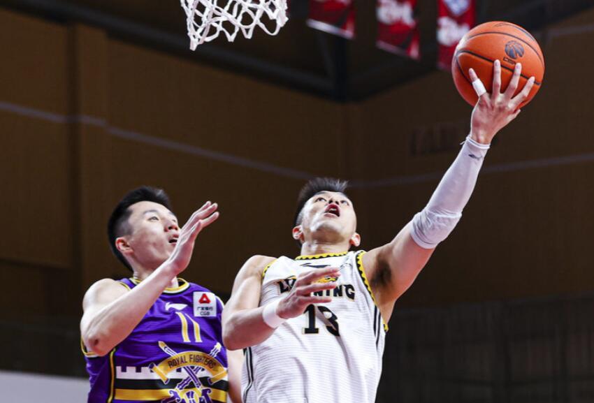 今夜北京国安调整名单以备CBA季后赛，战术微调环节打磨，球迷炸锅，临场指挥获称赞的简单介绍