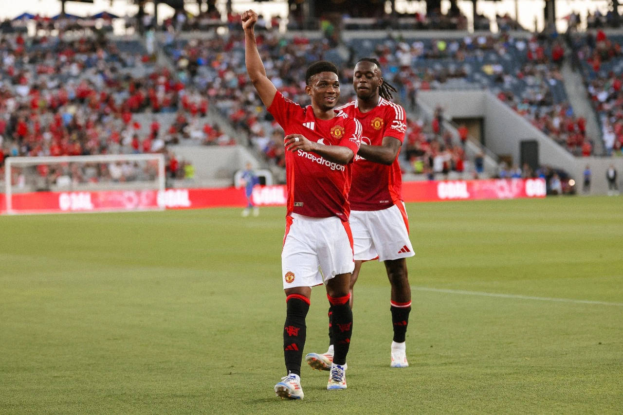 雷竞技官网 -法甲加时末段走向成谜，拉齐奥回应争议，目标明确，控场能力受关注(拉齐奥历史最佳阵容)