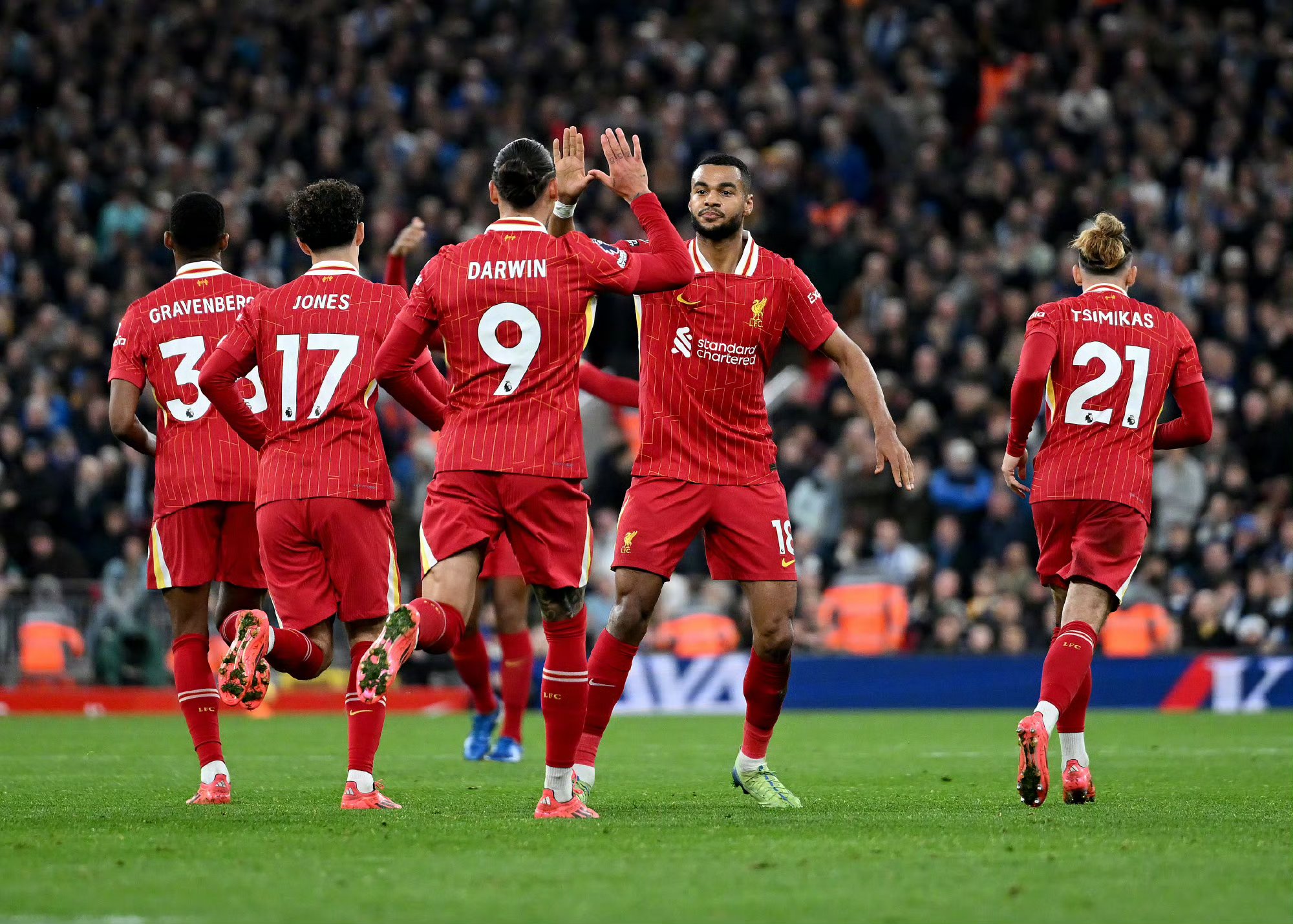 布莱顿迎欧联关键赛,冲刺阶段强势反弹,赛场秩序良好,赛程密集仍需轮换 布莱顿迎欧联关键赛,冲刺阶段强势反弹,赛场秩序良好,赛程密集仍需轮换