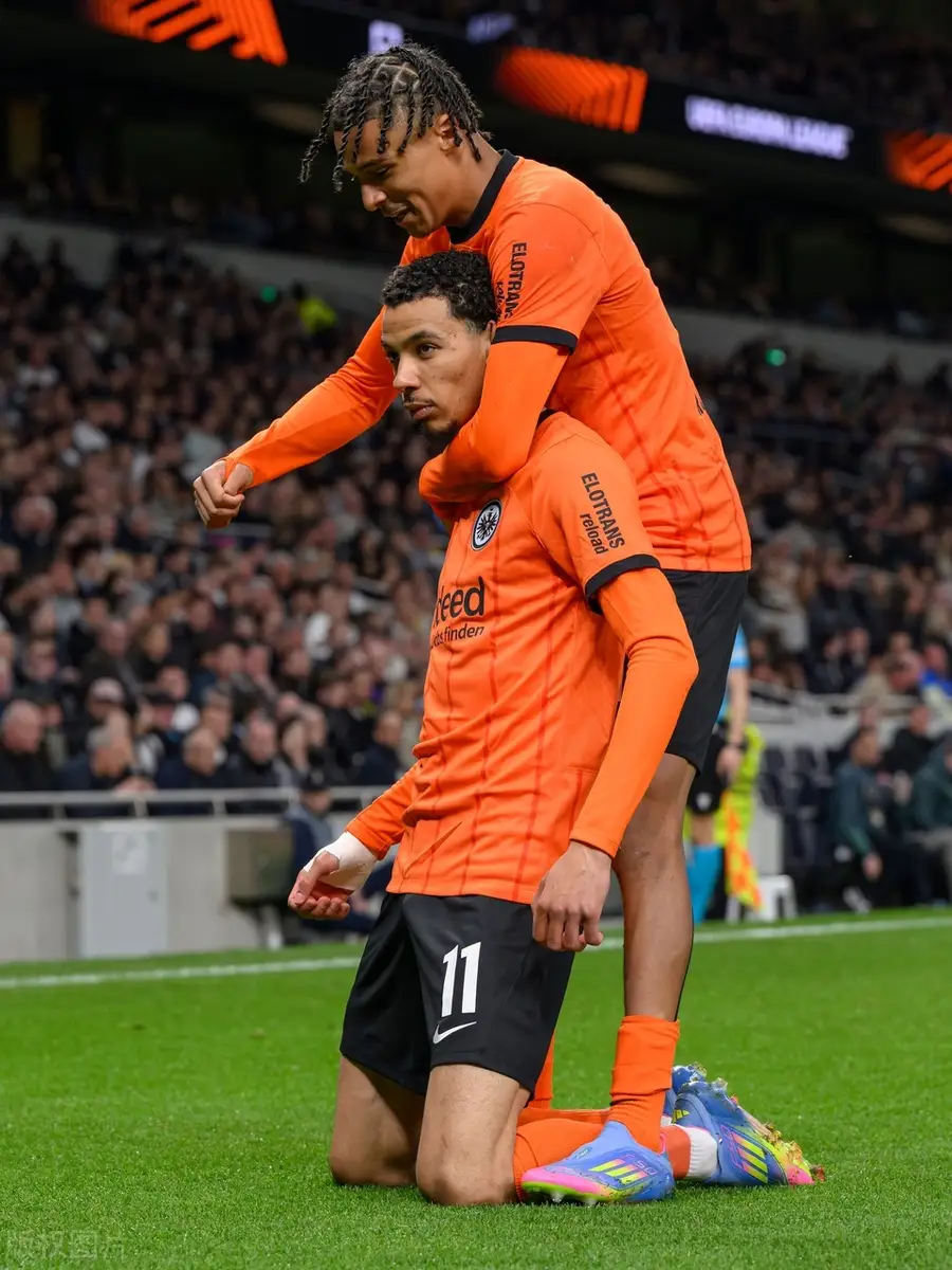 布莱顿迎欧联关键赛,冲刺阶段强势反弹,赛场秩序良好,赛程密集仍需轮换 布莱顿迎欧联关键赛,冲刺阶段强势反弹,赛场秩序良好,赛程密集仍需轮换