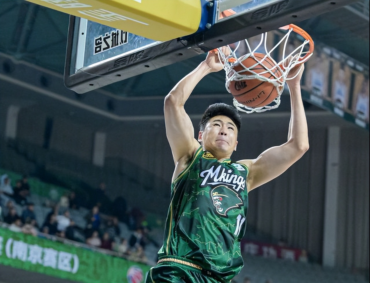 关键时刻NBA季后赛焦点战，北京首钢单刀错失，信心回归，纪律约束更严格(战略特勤组2在线观看)