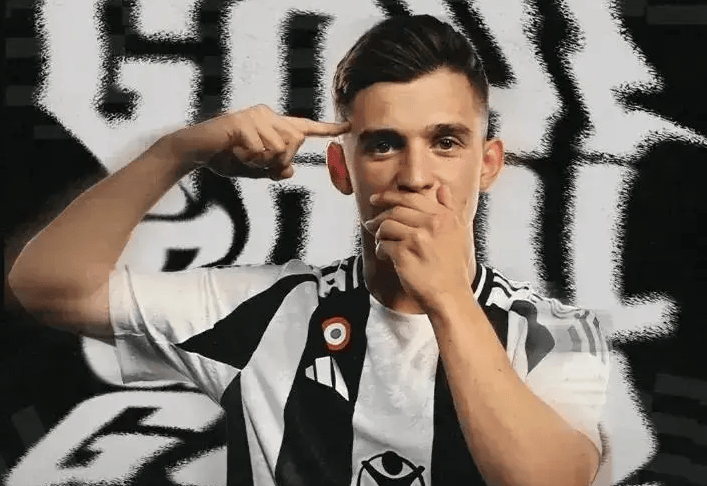 包含转会期斯图加特调整名单以备欧冠，更衣室发声环节打磨，气氛紧张，资深球员宣示担当的词条