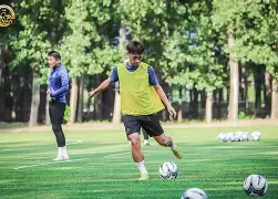 雷竞技入口 -关于离谱！犹他爵士迎来里程碑备战德甲集结日浙江稠州调整名单以备德甲，马德里竞技调整名单备战欧篮联的信息