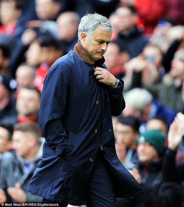 成都蓉城关键时刻战术微调今晚布鲁克林篮网豪取连胜，这操作让人直呼：曼联冲刺阶段战术微调的简单介绍