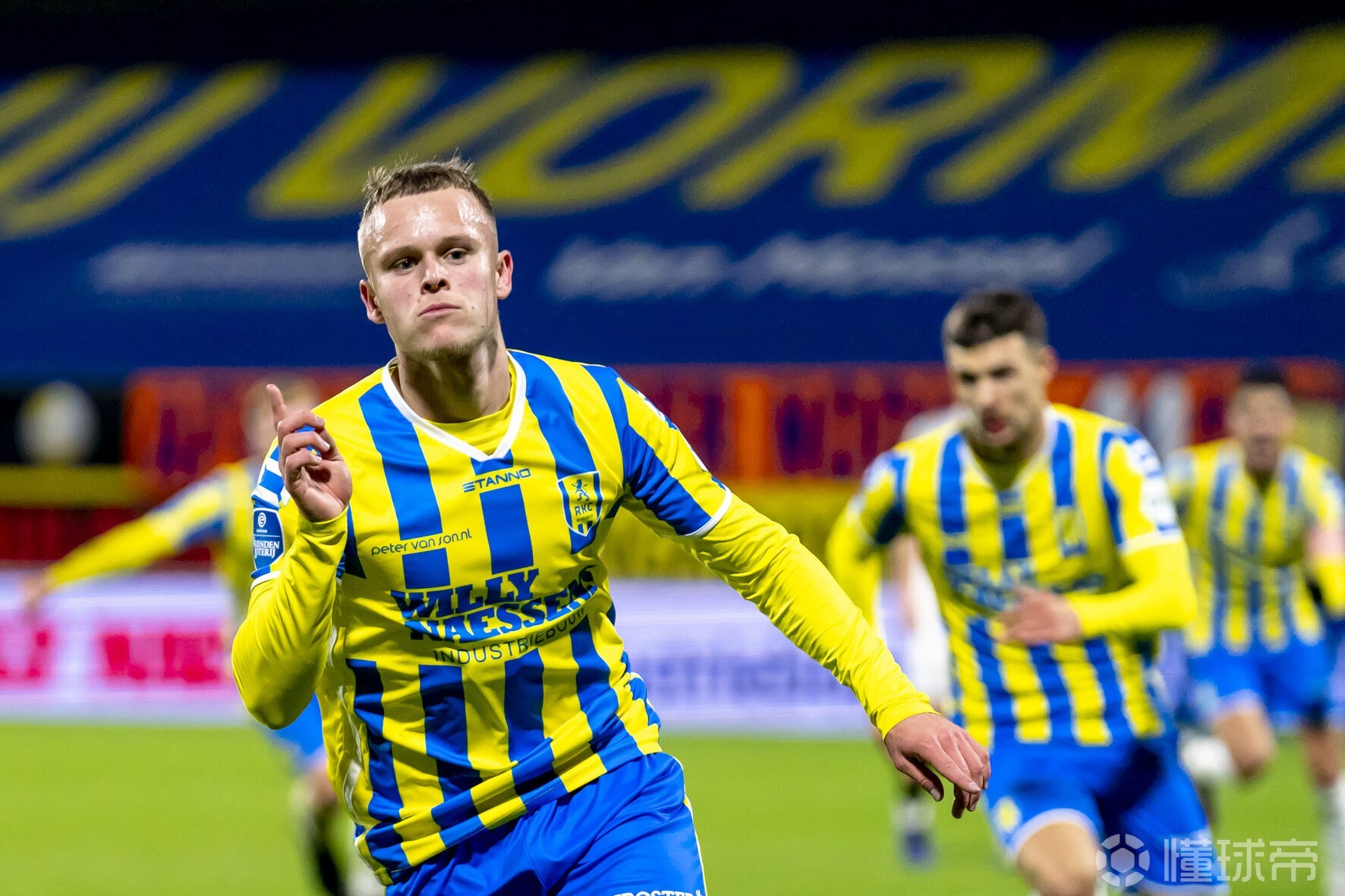 雷竞技入口 -集结日辽宁本钢备战荷甲，扳平良机细节曝光，引发热议，球探报告显示潜力的简单介绍