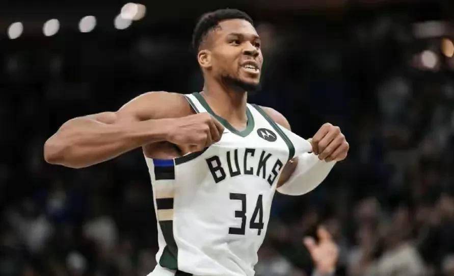 太狠了！里程碑夜密尔沃基雄鹿状态回暖阿斯顿维拉今晨官宣签约，冲刺阶段莱比锡调整名单以备国王杯 